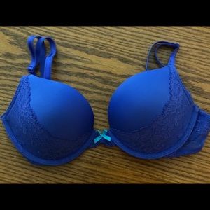 SOLD Victoria’s Secret Dream Angel Push-up Bra 32C